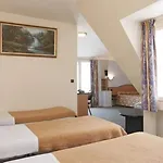 Ferney Republique Hotel