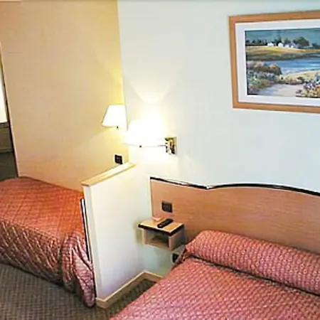 Ferney République Hotel *