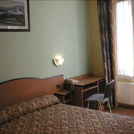 Ferney Republique Hotel Paris