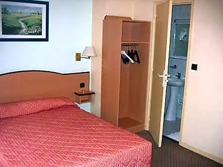 Ferney République Hotel