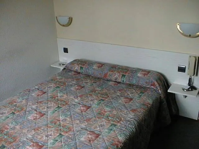 Ferney Republique * Παρίσι