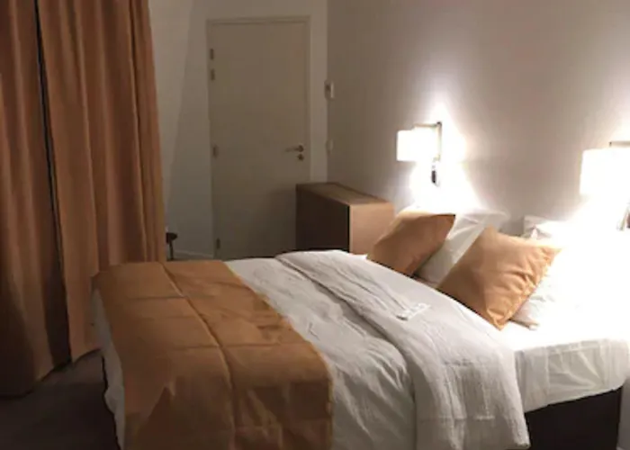 Ferney Republique Ξενοδοχείο