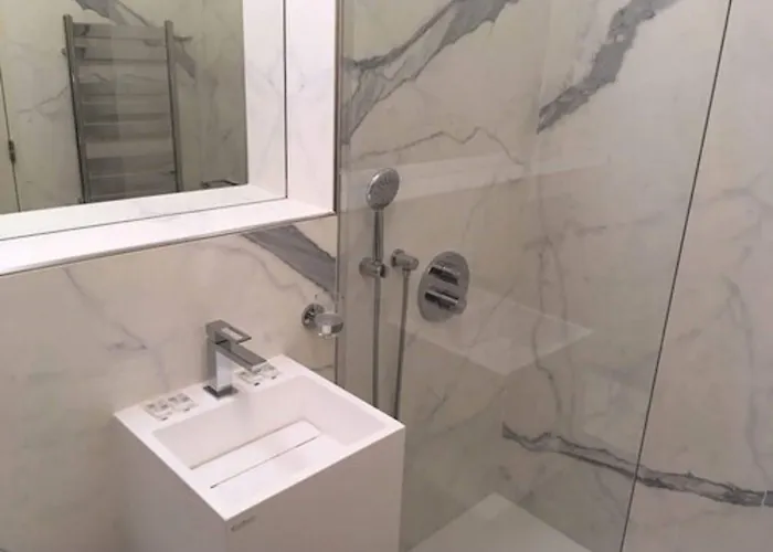 Ferney Republique Ξενοδοχείο *