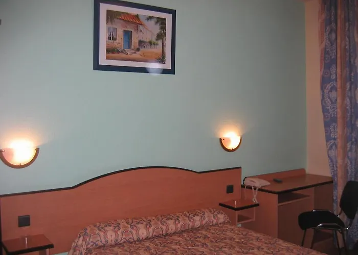 Hotel Ferney Republique