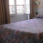 Ferney Republique Hotel