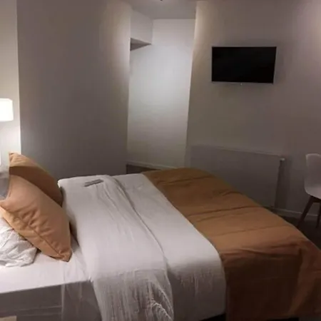 Hotel Ferney République *