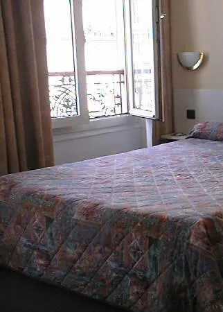 Ferney Republique Hotel