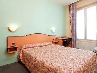 Ferney Republique * Paris